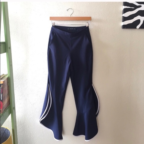 🦋 ZARA HIGH WAIST CONTRASTING FRILL TROUSERS🦋 - Picture 6 of 8
